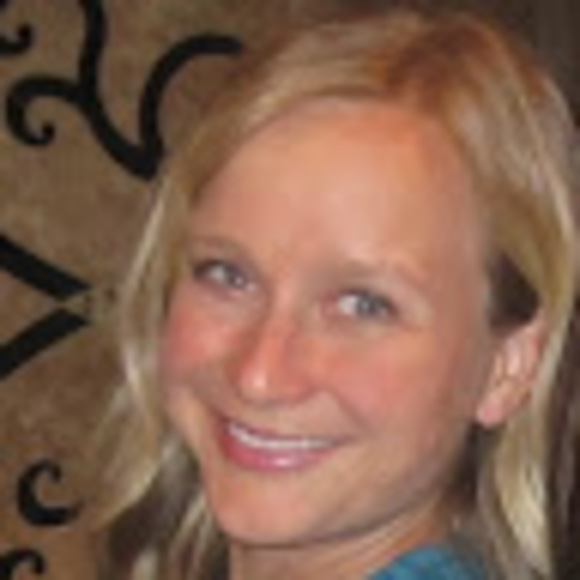 Meet your Posher, Heidi - Picture 1 of 1